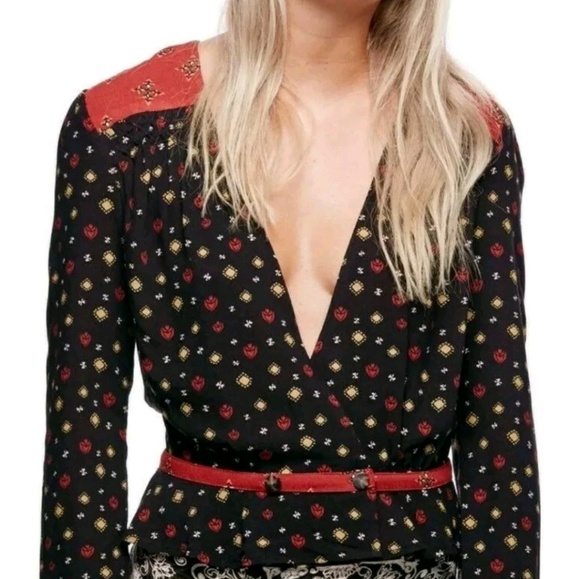 Free People  Boho style Cross Wrap Top - Picture 2 of 7